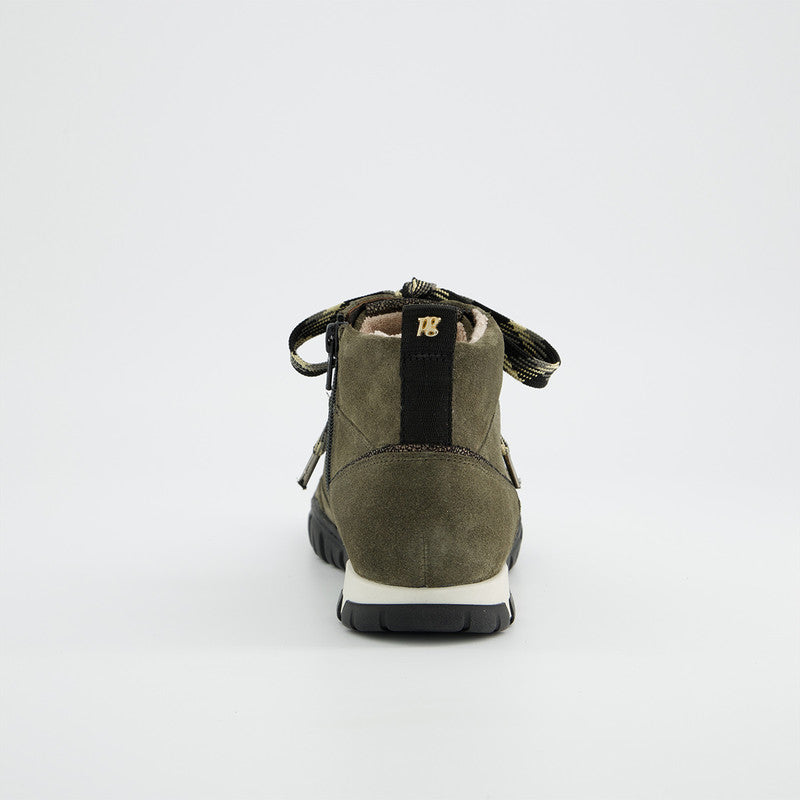 High-Top-Sneaker